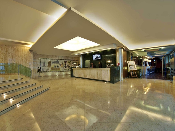 Imagen de los interiores del Hotel Turim Europa. Foto 10