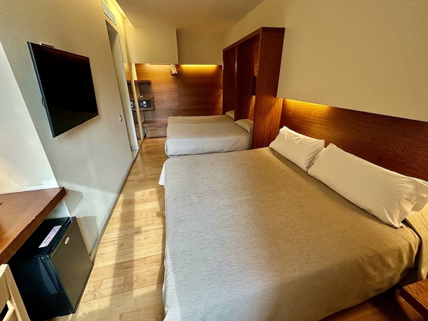 Imagen de la habitación del Hotel Turin Barcelona. Foto 6