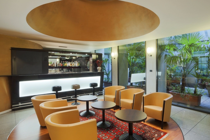 Imagen del bar/restaurante del Hotel Turin City Centre. Foto 3