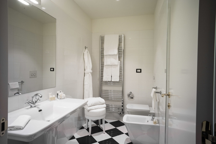 Imagen de la habitación del Hotel Turin Palace. Foto 8