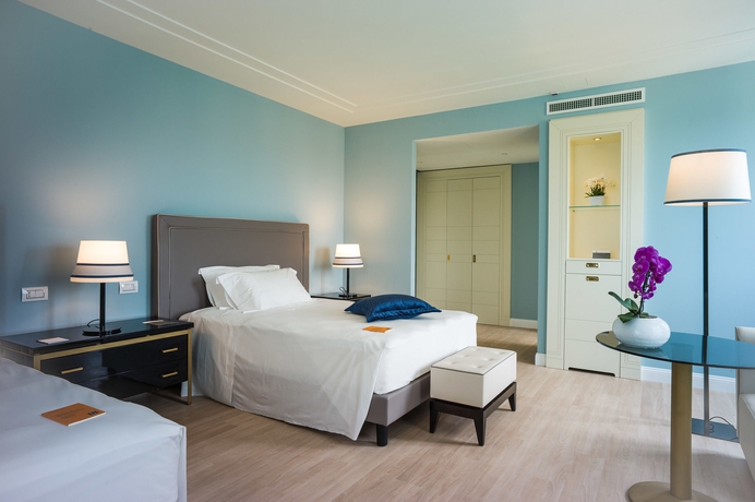 Imagen de la habitación del Hotel Turin Palace. Foto 11