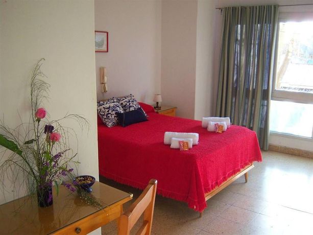 Imagen de la habitación del Hotel Turingia. Foto 17