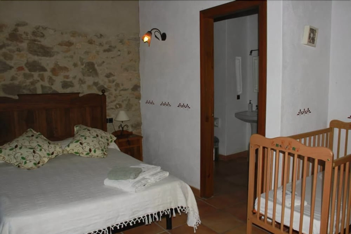 Imagen de la habitación del Hotel Turisme Rural Mas Ramades. Foto 5