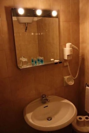 Imagen de la habitación del Hotel Turismo, Bernalda. Foto 11