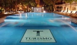 Imagen de la piscina del Hotel Turismo Casino. Foto 5