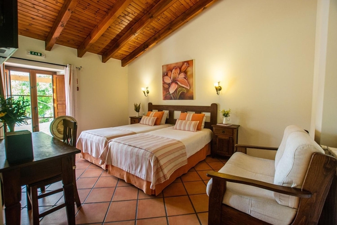 Imagen de la habitación del Hotel Turismo Rural Monte Jo&atilde;o Roupeiro. Foto 8