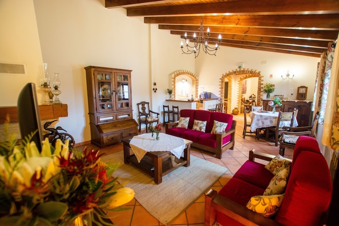 Imagen de la habitación del Hotel Turismo Rural Monte Jo&atilde;o Roupeiro. Foto 11