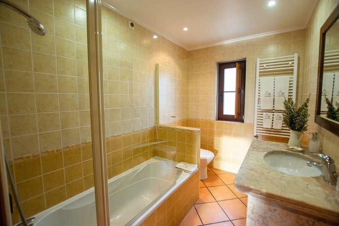 Imagen de la habitación del Hotel Turismo Rural Monte Jo&atilde;o Roupeiro. Foto 15