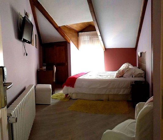 Imagen de la habitación del Hotel Turismo Rural Remo&ntilde;a. Foto 14