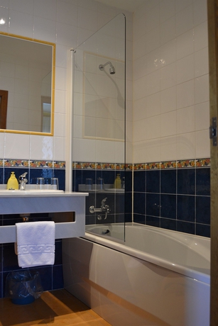 Imagen de la habitación del Hotel Turismo Rural Suquin. Foto 13