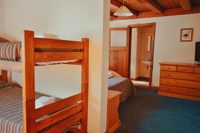 Imagen general del Hotel Turismo, SAN MART&Iacute;N DE LOS ANDES. Foto 6
