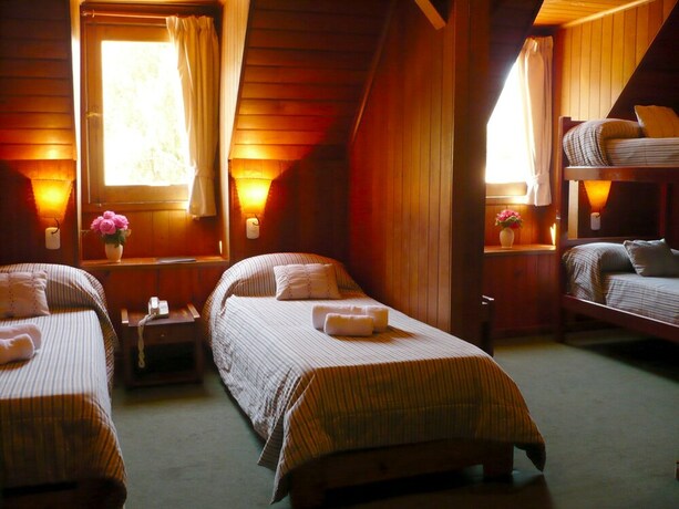 Imagen de la habitación del Hotel Turismo, SAN MART&Iacute;N DE LOS ANDES. Foto 19