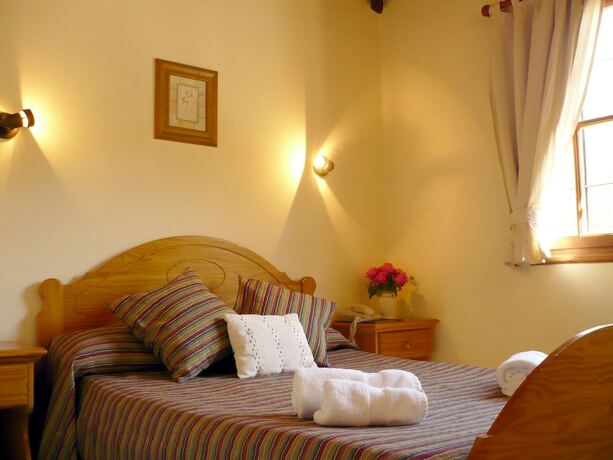 Imagen de la habitación del Hotel Turismo, SAN MART&Iacute;N DE LOS ANDES. Foto 26