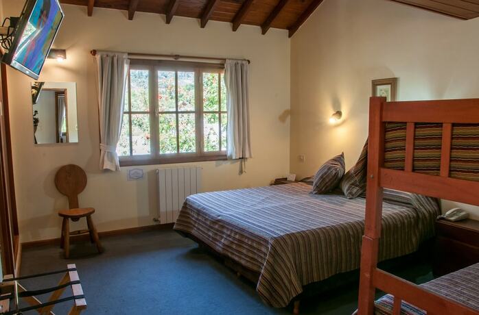 Imagen de la habitación del Hotel Turismo, SAN MART&Iacute;N DE LOS ANDES. Foto 31