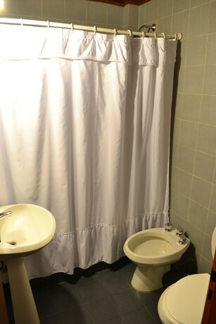 Imagen de la habitación del Hotel Turismo, SAN MART&Iacute;N DE LOS ANDES. Foto 38