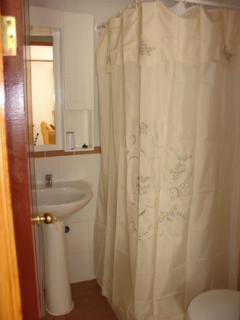Imagen de la habitación del Hotel Turismo Vinapu. Foto 9