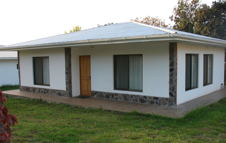 Imagen de los exteriores del Hotel Turismo Vinapu. Foto 16
