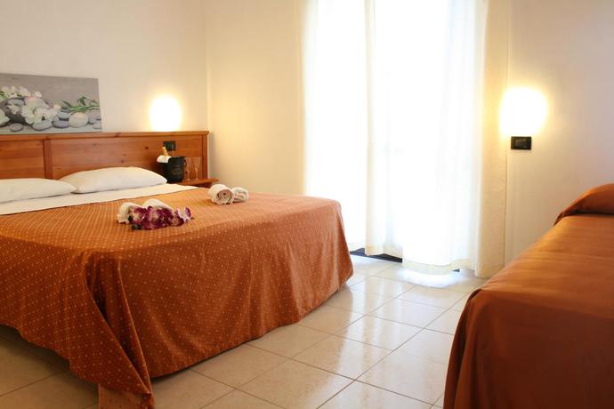 Imagen de la habitación del Hotel Turium. Foto 7