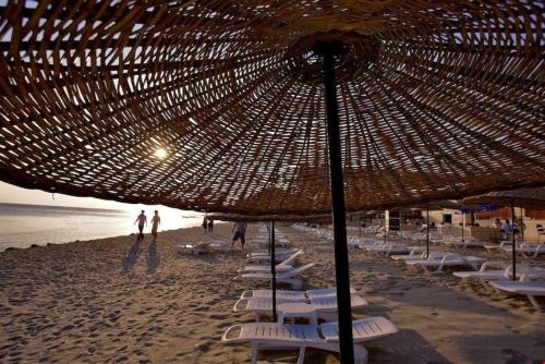 Imagen general del Hotel Turizoom Beach Resort Kumburgaz. Foto 1