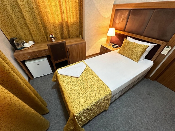 Imagen de la habitación del Hotel Turkiye. Foto 9