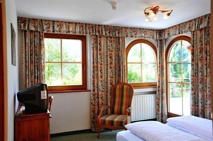 Imagen de la habitación del Hotel Turmhotel Gschwendt. Foto 8