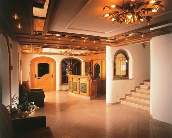 Imagen de los interiores del Hotel Turmhotel Gschwendt. Foto 20