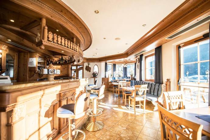 Imagen del bar/restaurante del Hotel Turmhotel Gschwendt. Foto 5