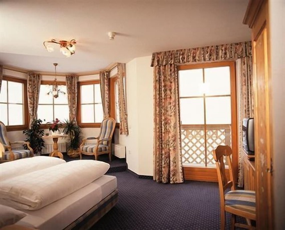 Imagen de la habitación del Hotel Turmhotel Gschwendt. Foto 17