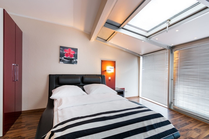 Imagen de la habitación del Hotel Turmhotel Rhein Main. Foto 4