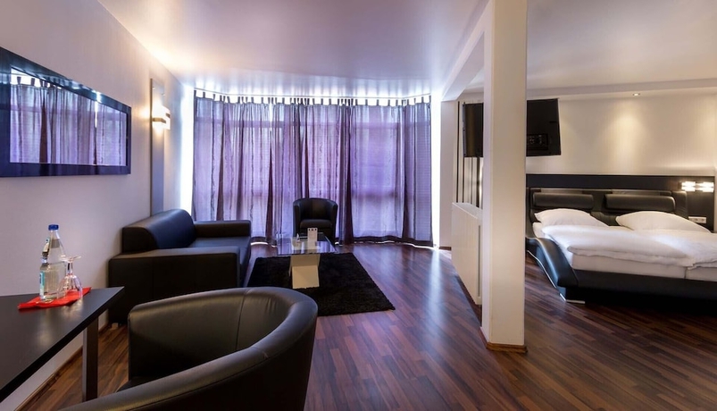 Imagen de la habitación del Hotel Turmhotel Rhein Main. Foto 15