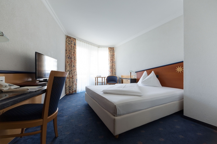 Imagen de la habitación del Hotel Turmhotel Victoria. Foto 2