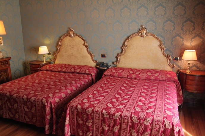 Imagen de la habitación del Hotel Turner. Foto 15