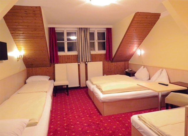 Imagen de la habitación del Hotel Turnerwirt. Foto 15