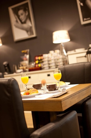 Imagen del bar/restaurante del Hotel Turnhout City. Foto 6