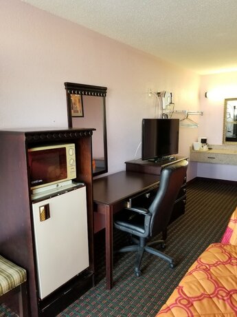 Imagen de la habitación del Hotel Turnpike Motel, Richmond. Foto 8
