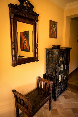 Imagen de los interiores del Hotel Turnul. Foto 18