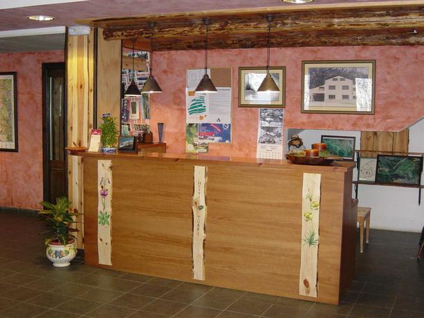 Imagen de los interiores del Hotel Turpi. Foto 8