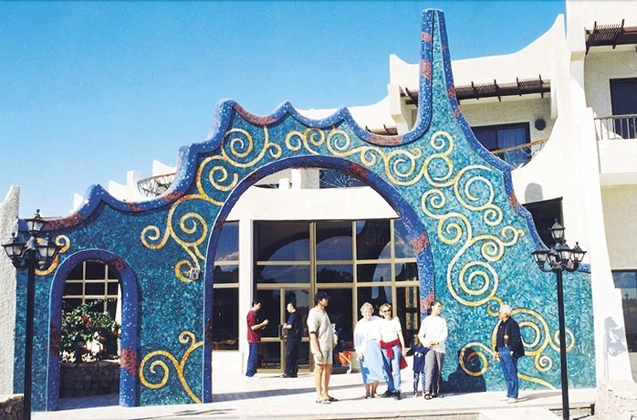 Imagen de los exteriores del Hotel Turquoise Beach. Foto 14