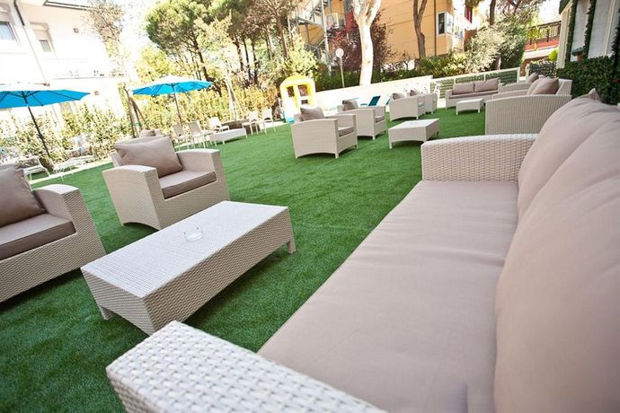 Imagen de los exteriores del Hotel Turquoise, Cesenatico. Foto 13