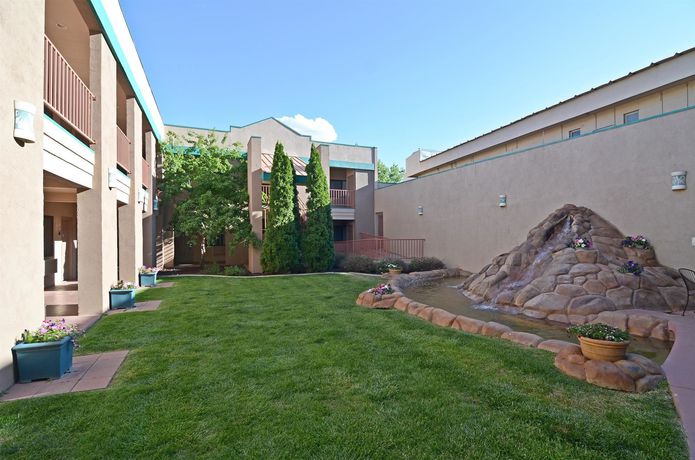 Imagen general del Hotel Turquoise Inn and Suites Cortez near Mesa Verde. Foto 4