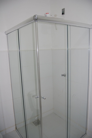 Imagen de la habitación del Hotel Turrance White. Foto 6