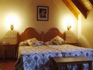 Imagen de la habitación del Hotel Turrull. Foto 4