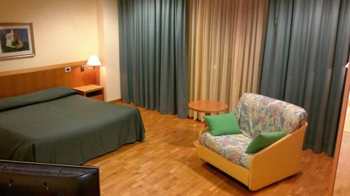 Imagen de la habitación del Hotel Tursport Residence. Foto 5