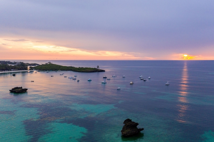 Imagen general del Hotel Turtle Bay Beach Club. Foto 1