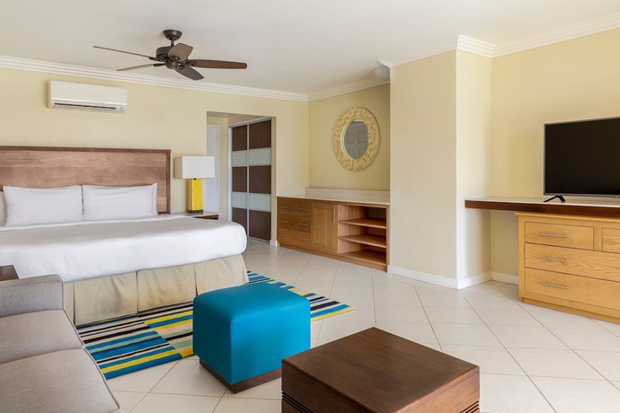 Imagen de la habitación del Hotel Turtle Beach By Elegant Hotels All Suite - All Inclusive. Foto 14
