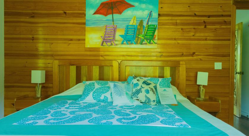 Imagen de la habitación del Hotel Turtle Beach House. Foto 2
