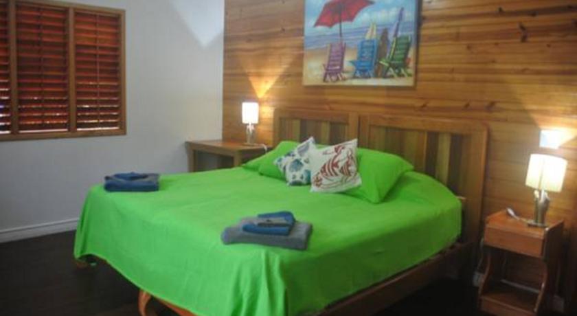 Imagen de la habitación del Hotel Turtle Beach House. Foto 3