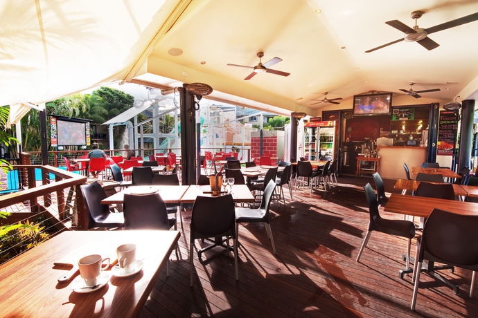 Imagen del bar/restaurante del Hotel Turtle Beach Resort, Mermaid Beach. Foto 7
