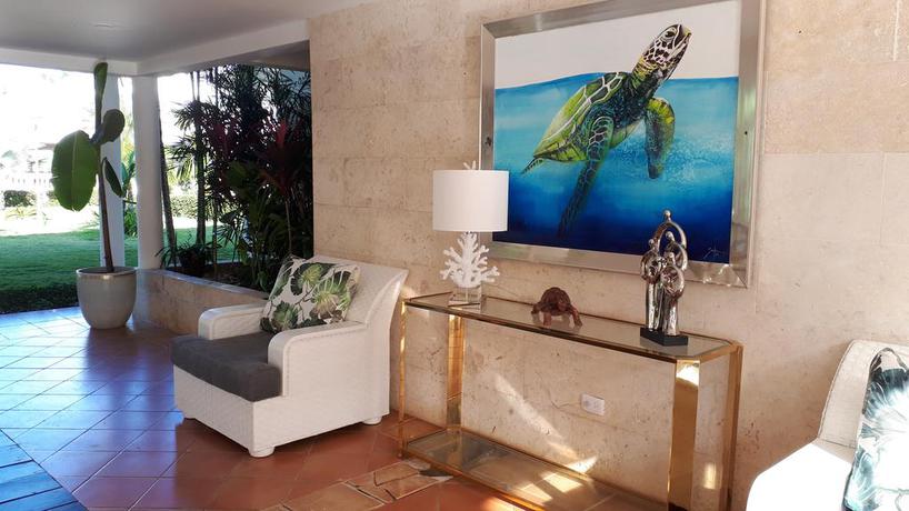 Imagen de los interiores del Hotel Turtle Lagoon Beach. Foto 7