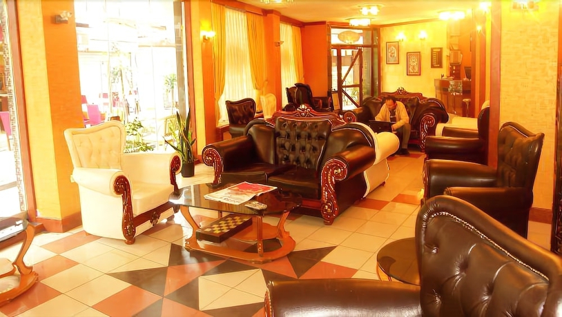 Imagen de los interiores del Hotel Turvan. Foto 19